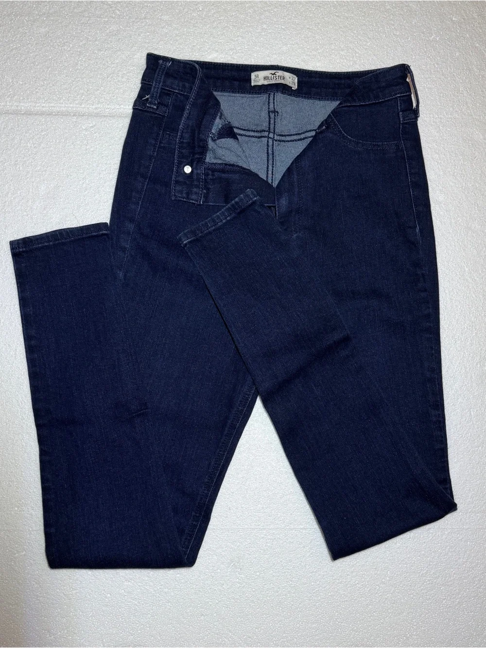 Hollister slim fit